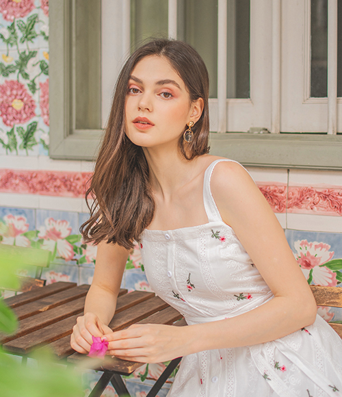 An Eye For Embroidery