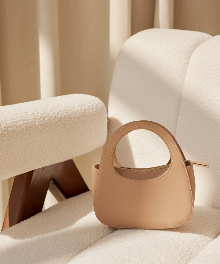 Nala Top Handle Bag - Lion