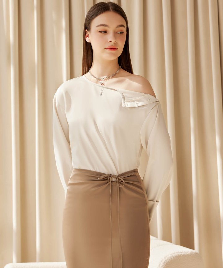 Sloane Button Blouse - Pebble