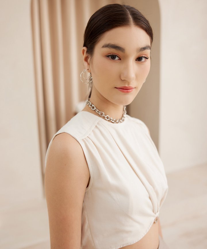 Hugo Ring-Embellished Crop Top - White