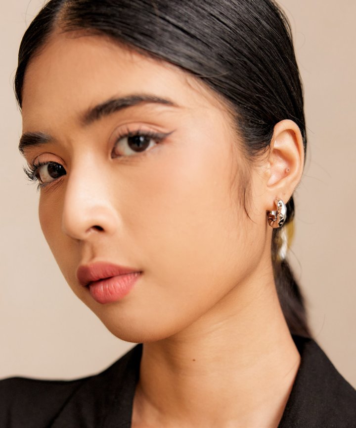 Tashkent Nano Hoop Earrings - Silver