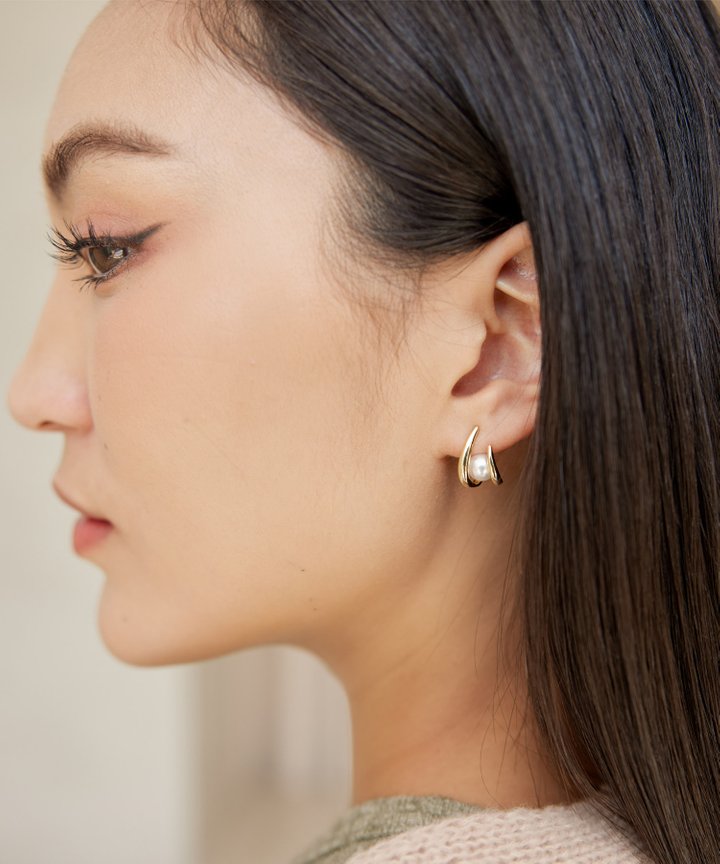 Kerry Pearl Earring