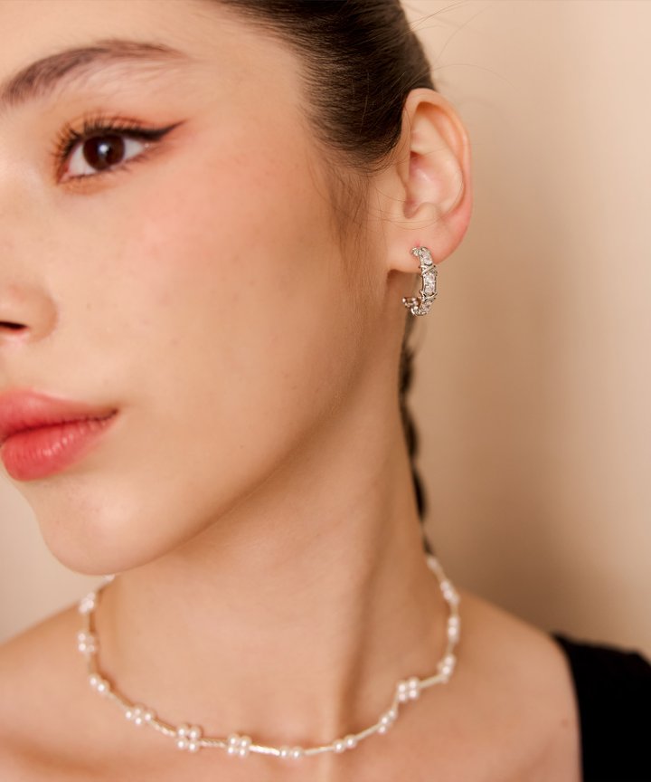 Daisy Chain Necklace