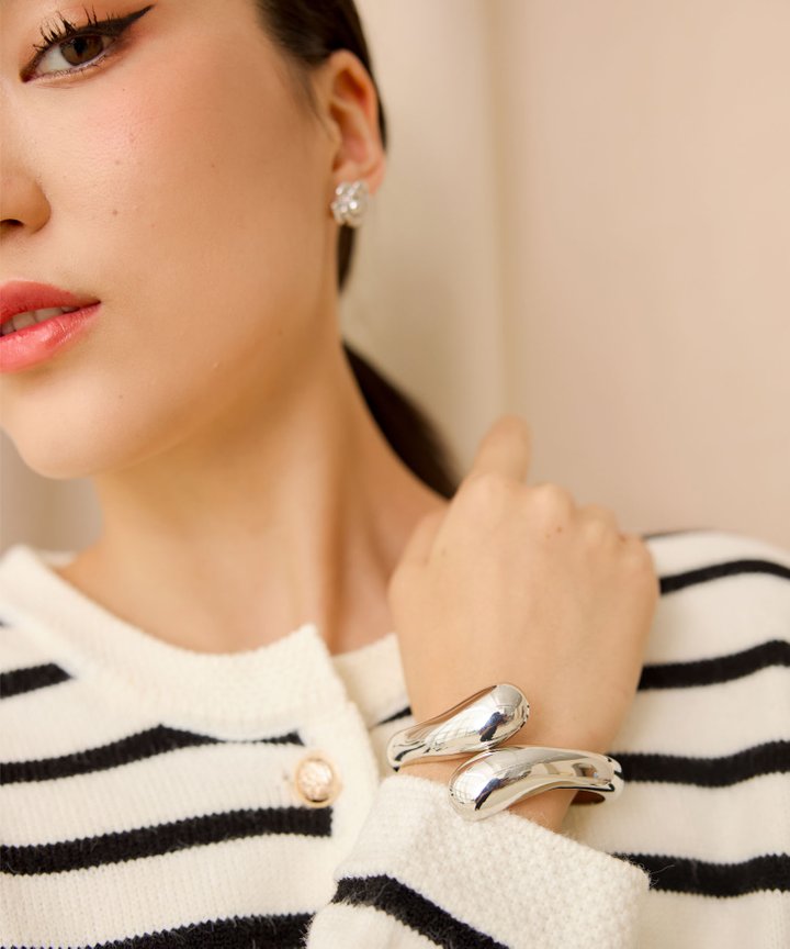 Amelina Cuff