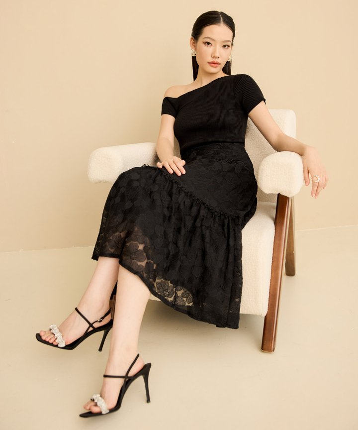 Maddox Ribbed Off-Shoulder Top - Black