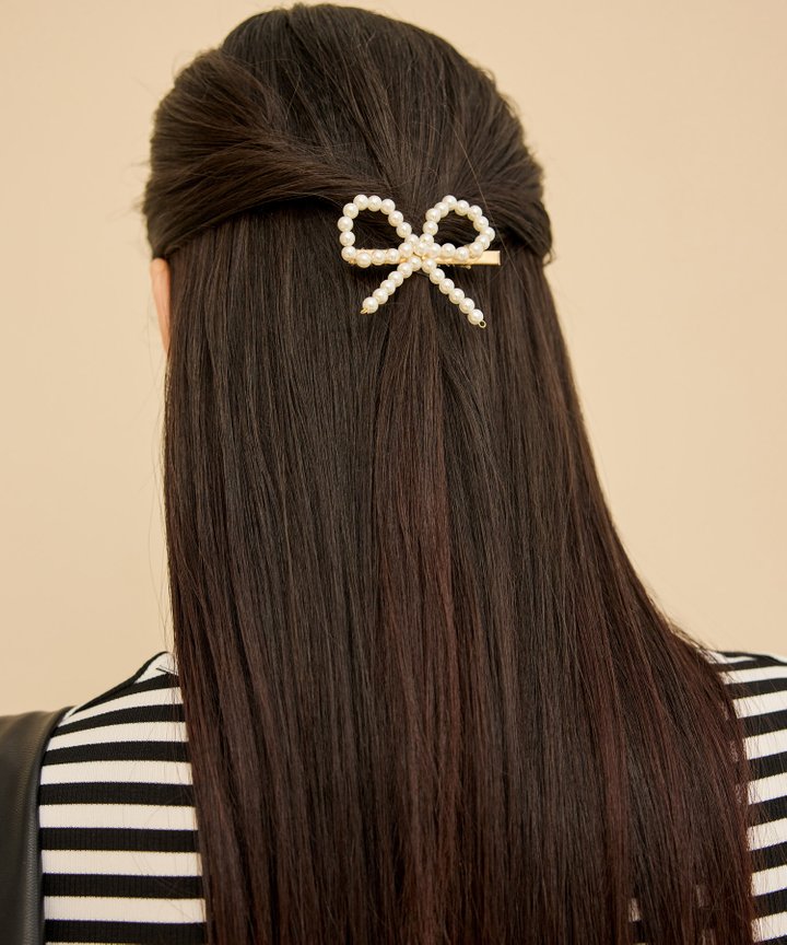 Pearl Bow Hair Clip