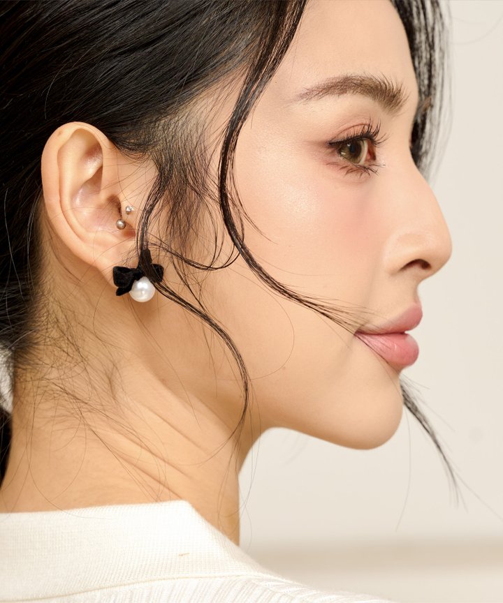 Velvet Nano Bow Earrings - Black