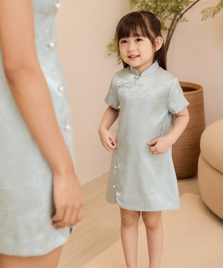 Azalea Pearl Toddler Cheongsam - Powder Blue
