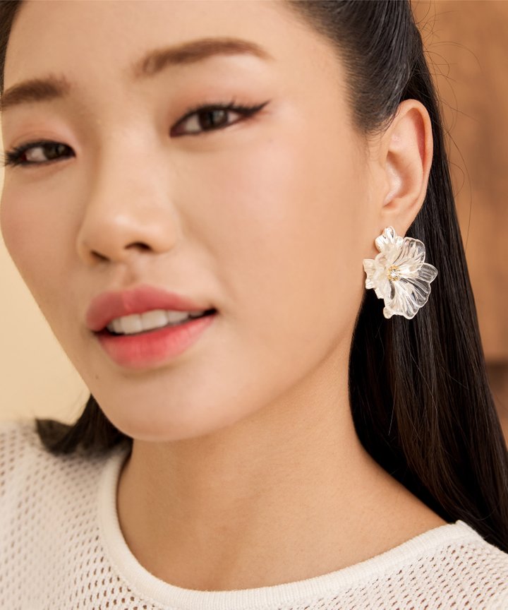 Ceres Floral Earrings