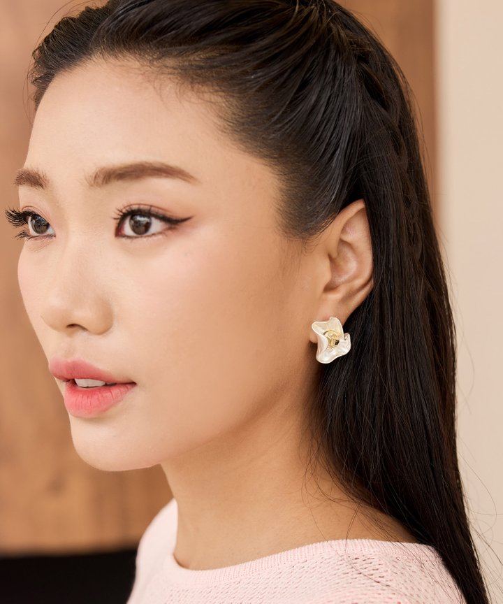 Dewdrop Floral Earrings