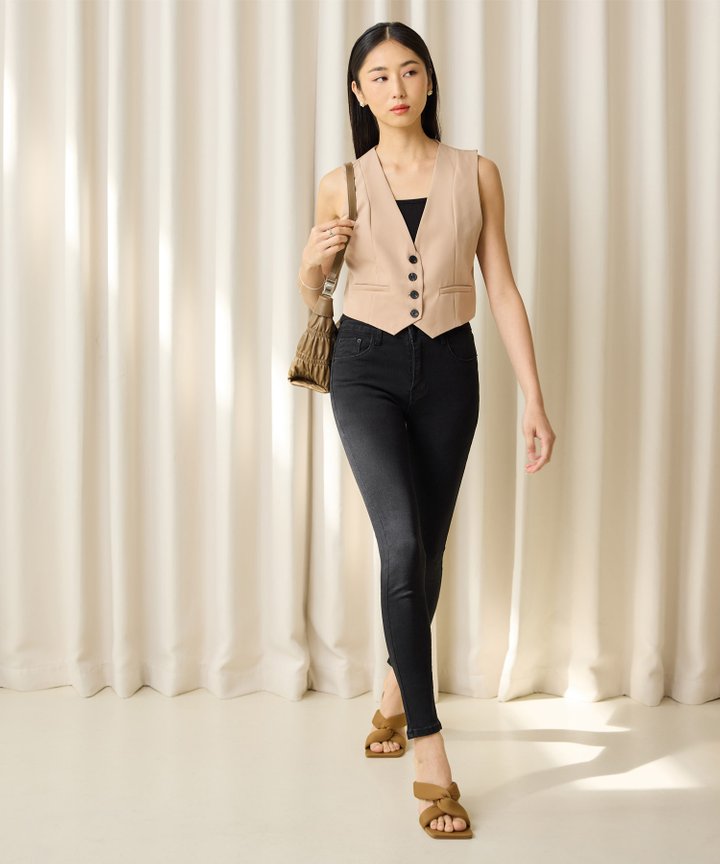 Amani Classic Vest