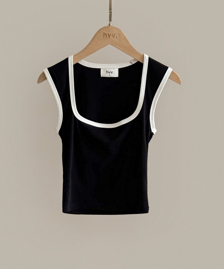 Duo Scoop Neck Contrast Top - Black