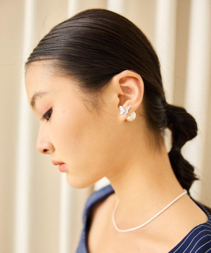 Sigrid Pearl Earrings - Silver