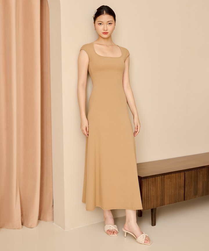 Polina Classic Padded Maxi - Tan
