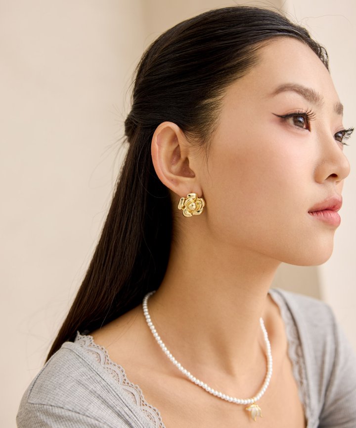 Bloom Studs