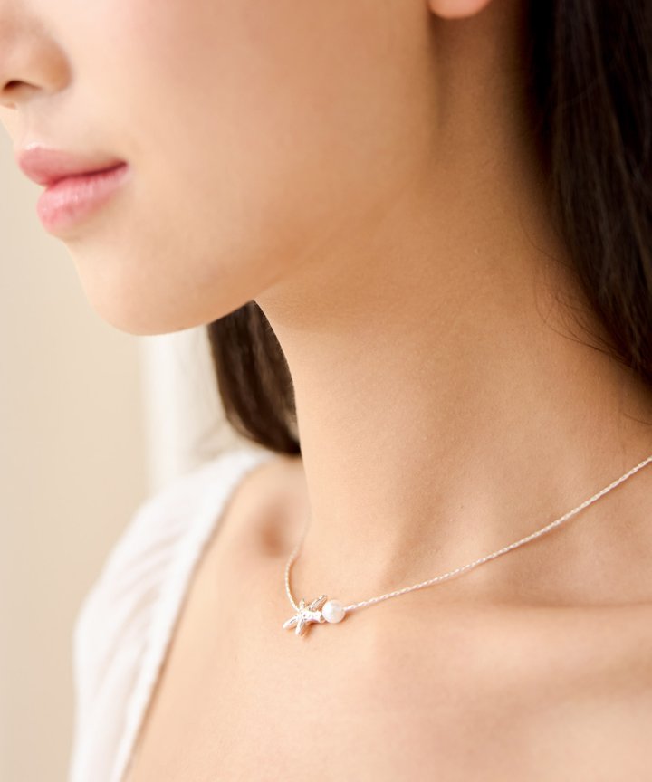 Minimal Pendant Necklace