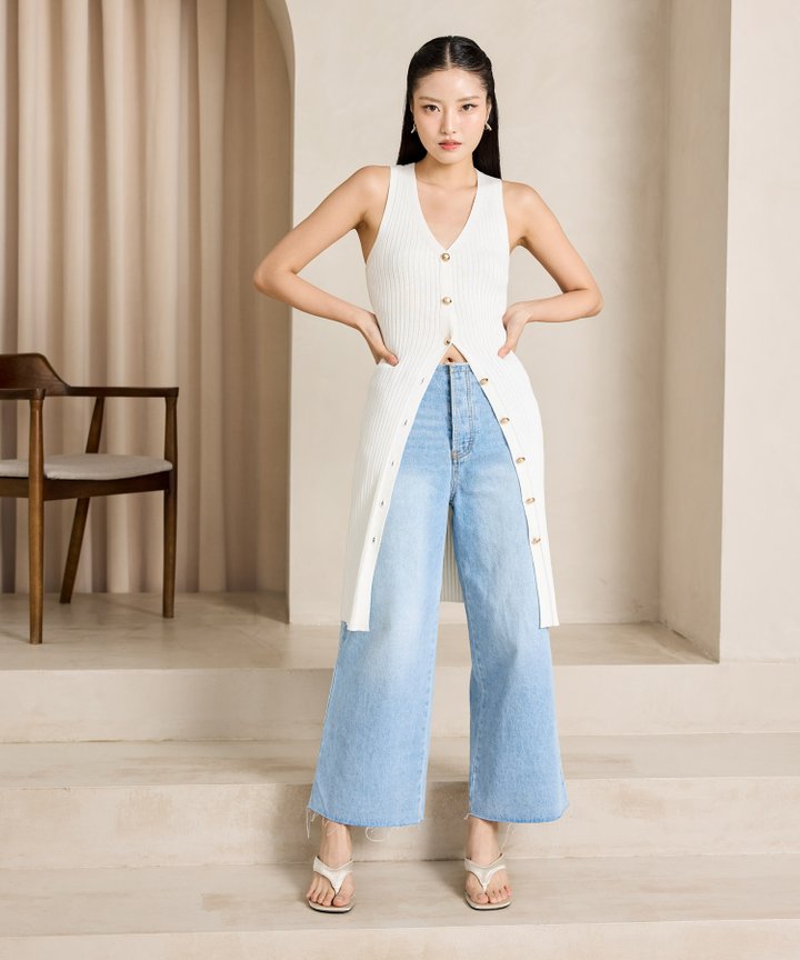 Tsuri Button Outerwear - White