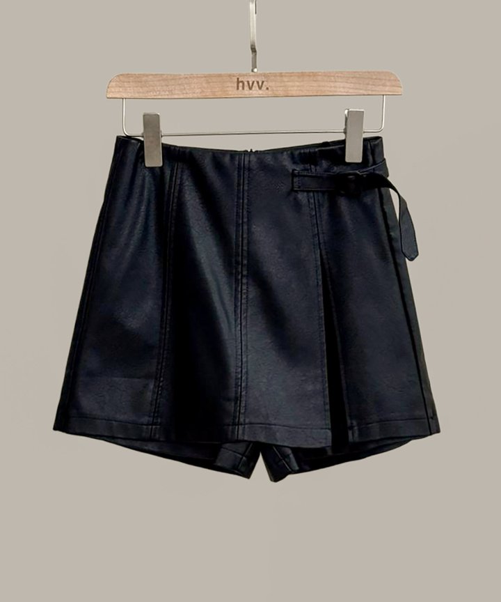 Bourbon Vegan Leather Skorts - Black