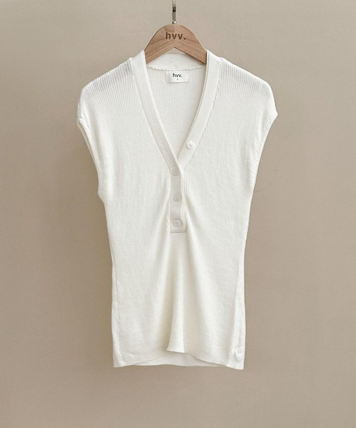 Fiji Knit Button Top - White