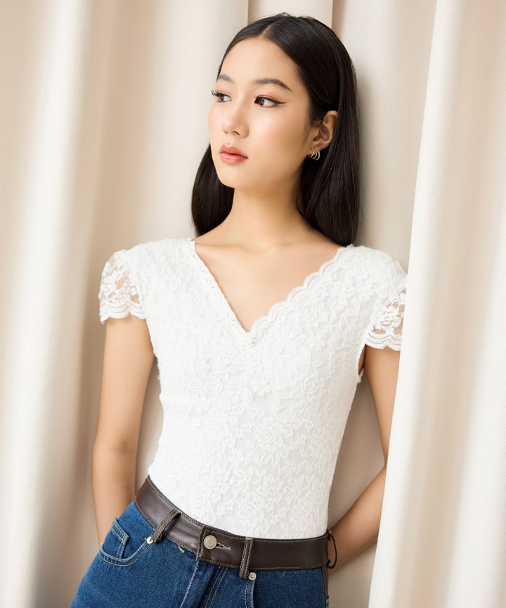 Perla Lace Bodysuit - White