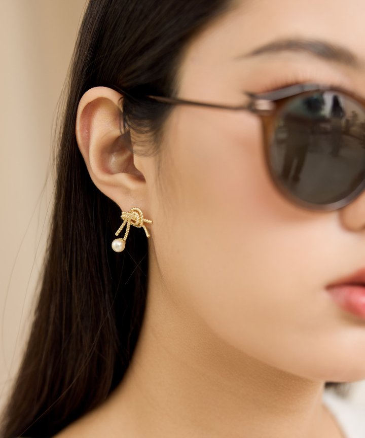 Rumari Knot Earrings