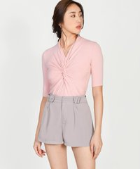 women's knotted top in pink
