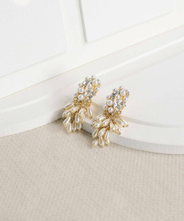Romi Pearl Cluster Earrings