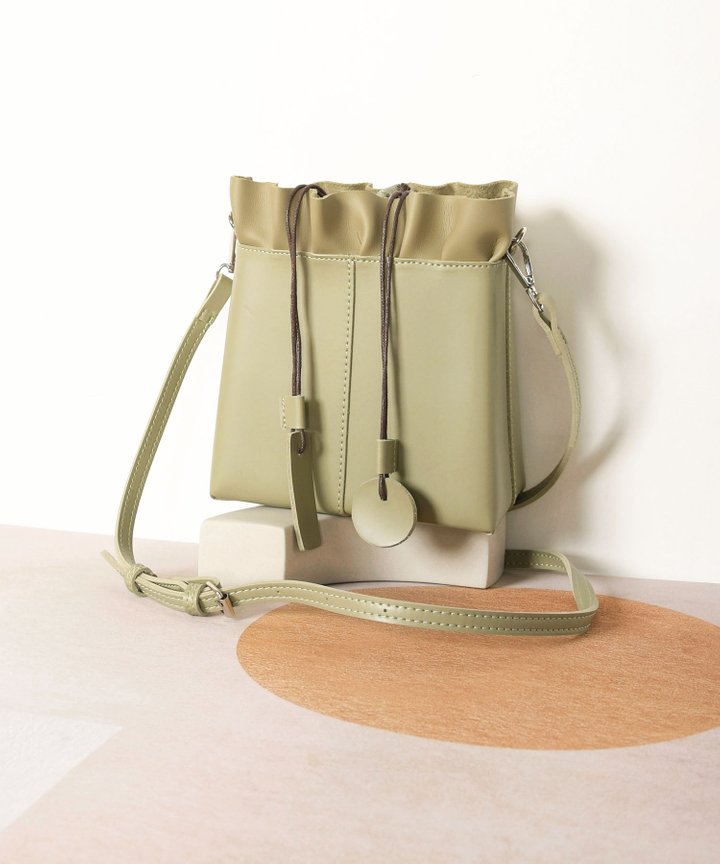 Esmire Ruffle Bag - Olive