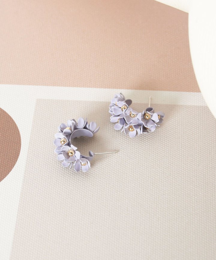 Wallflower Floral Earrings - Pale Lilac (Restock)
