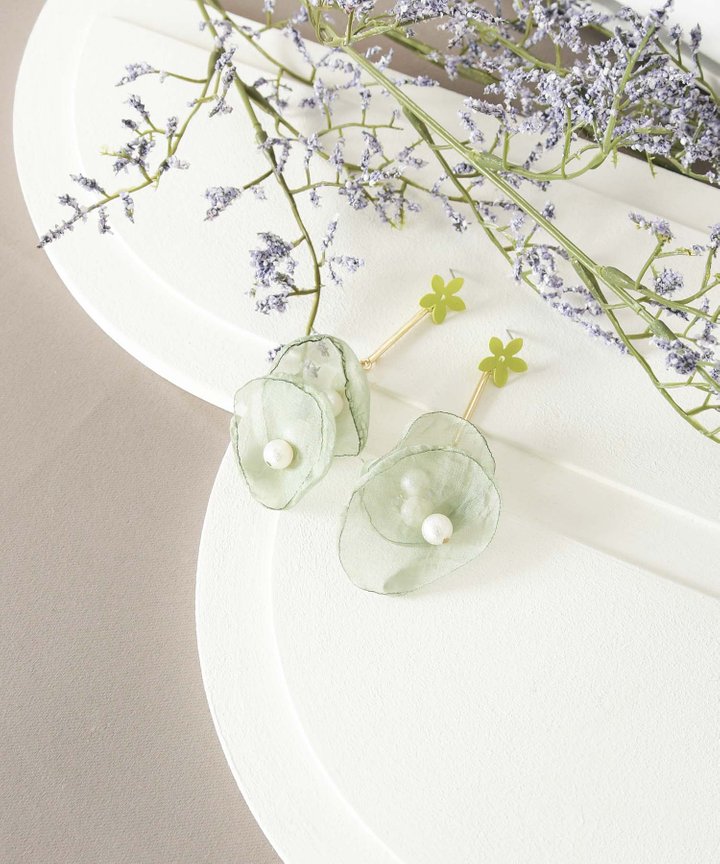 Cloud Floral Drop Earrings - Sage