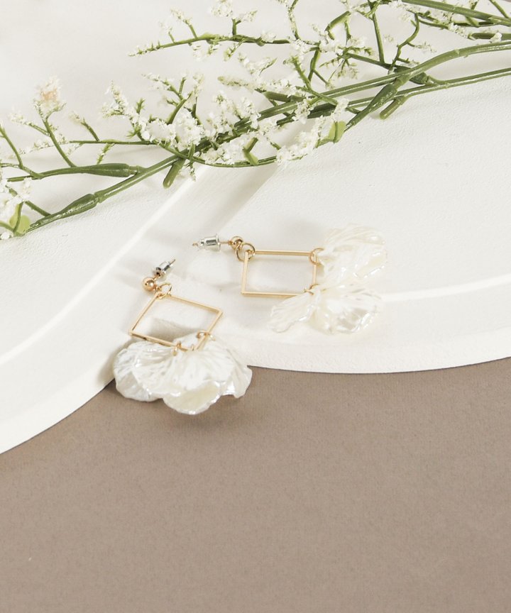 La Roux Floral Earrings