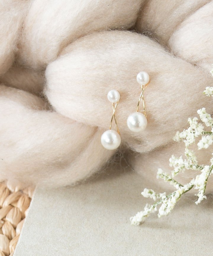 Gaia Pearl Earrings