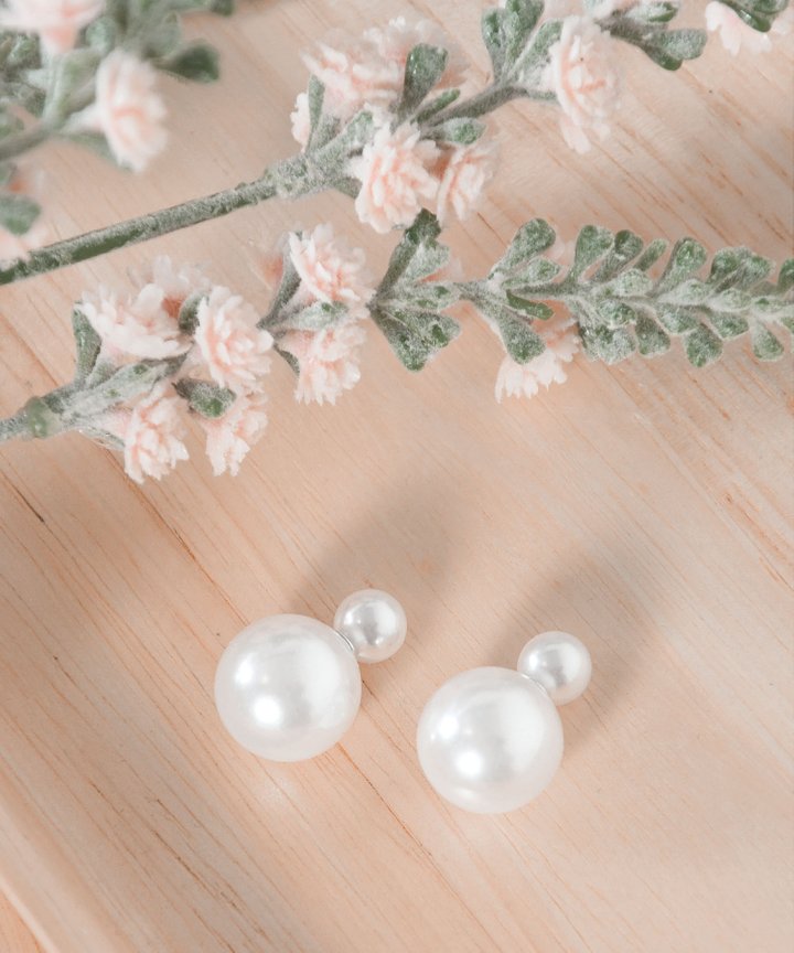 Jeanneret Pearl Earrings