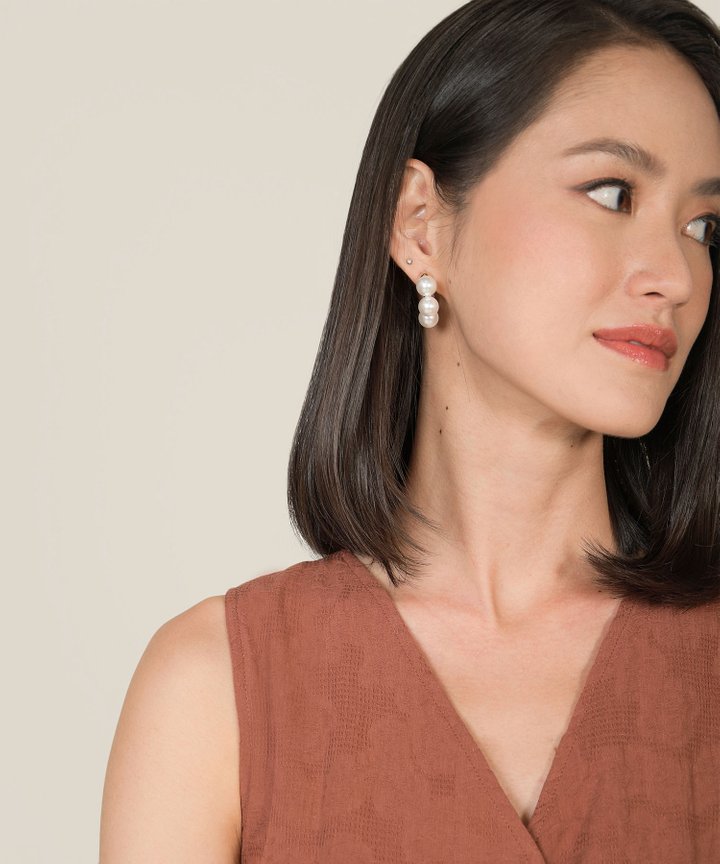 Solana Pearl Hoop Earrings