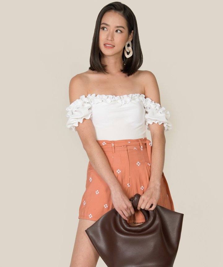 Memento Embroidered Shorts - Coral Pink