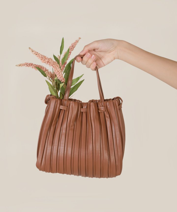 Cocina Pleated Bag - Brown