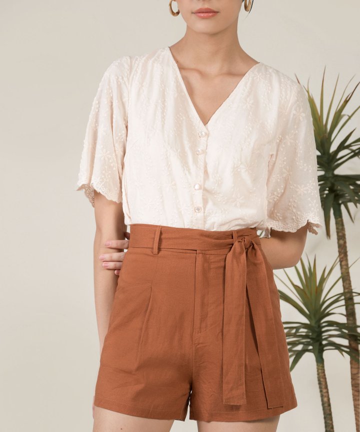 Lilley Linen Belted Shorts - Caramel
