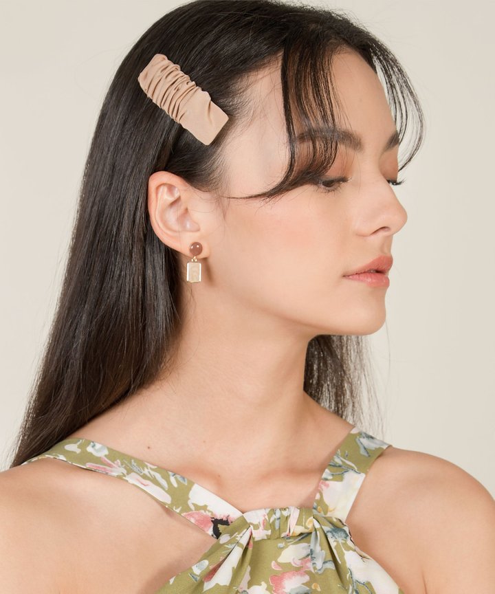 Ysanne Pendant Drop Earrings