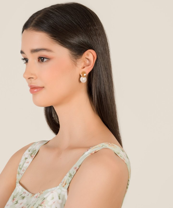 Zia Pearl Pendant Earrings