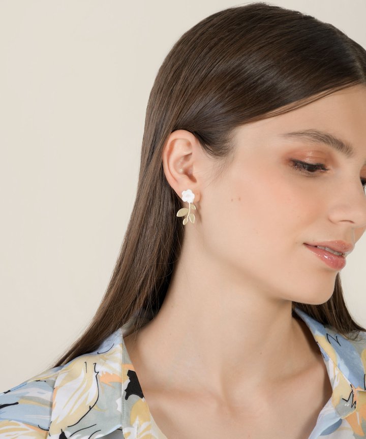 Moiret Floral Earrings