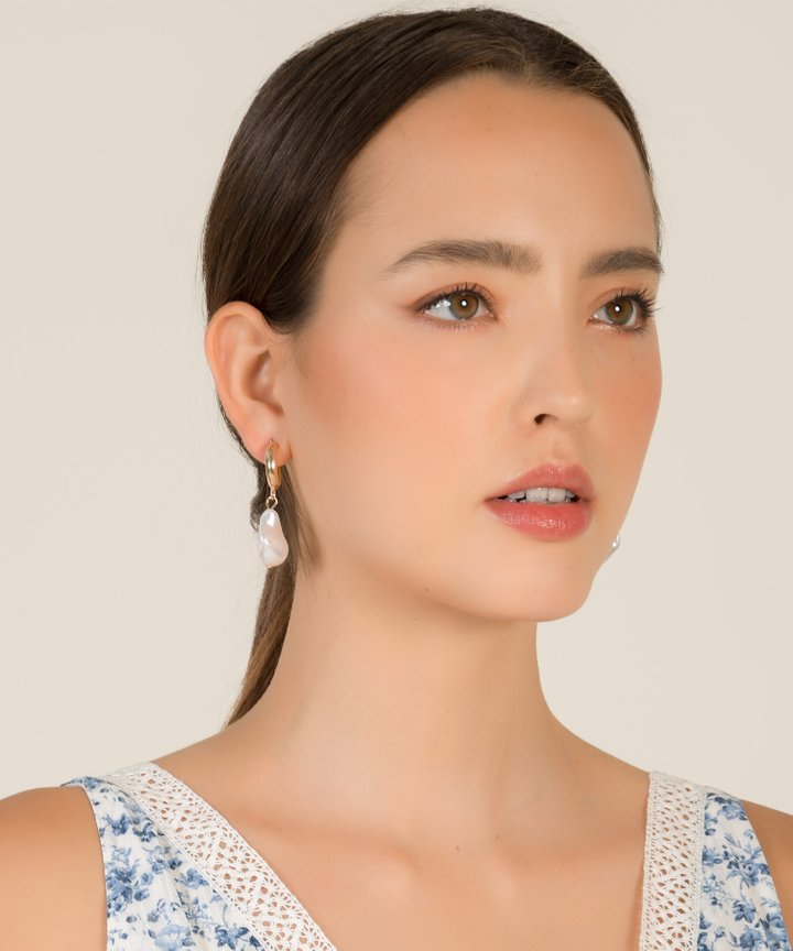 Ferris Pearl Earrings