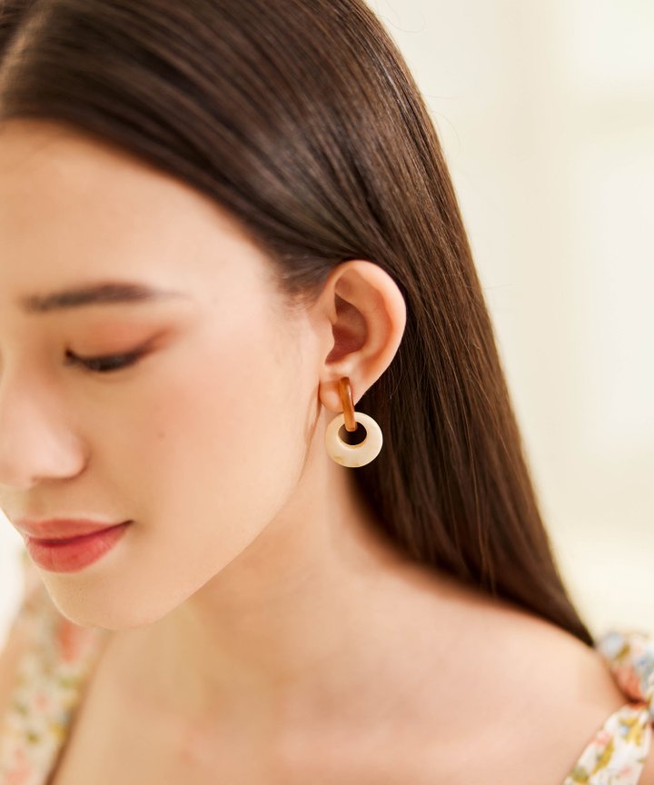 Zeke Acrylic Interlink Earrings