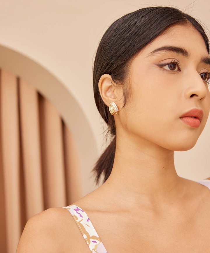 Divina Crystal Earrings